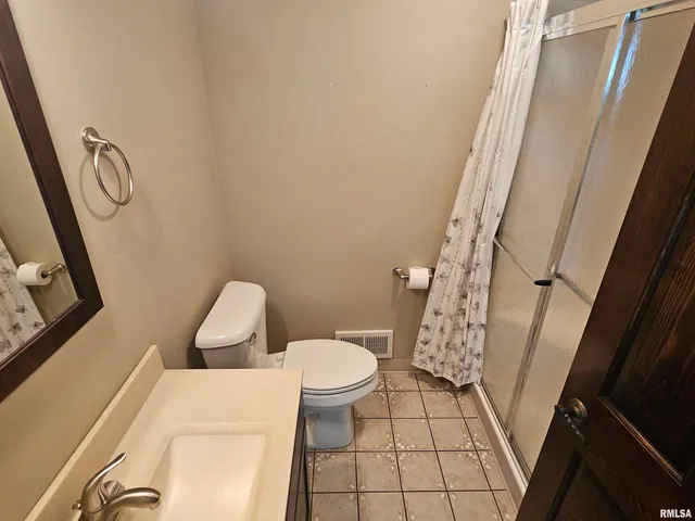 $305,000 | 909 South Spring Street, Geneseo, IL 61254