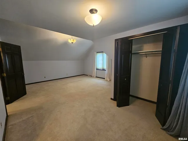 $305,000 | 909 South Spring Street, Geneseo, IL 61254