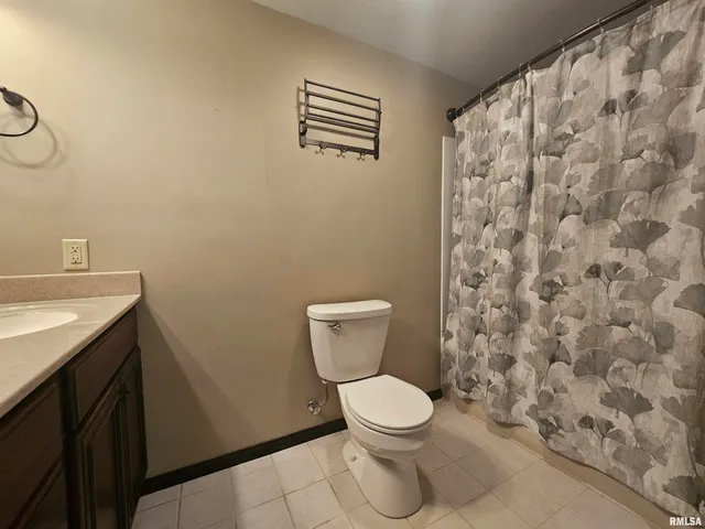 $305,000 | 909 South Spring Street, Geneseo, IL 61254