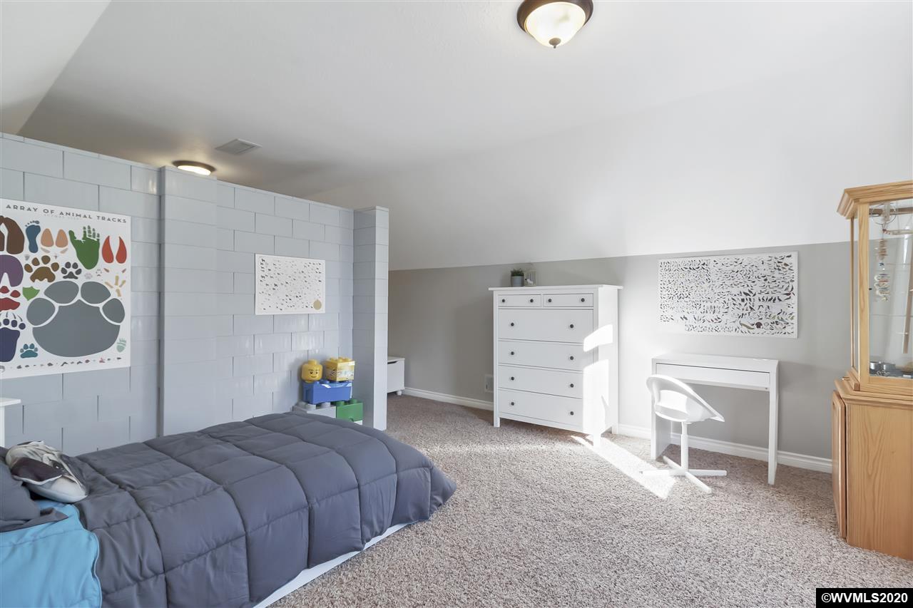 3565 Rhododendron Lane Southeast Salem, OR 97317 - Photo 22 of 31