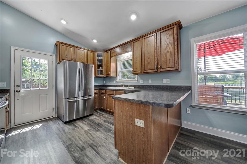 11900 Sam Black Road Midland, NC 28107 - Photo 13 of 39 Gallery Image 13