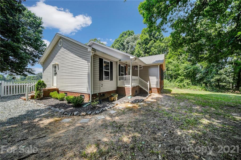 11900 Sam Black Road Midland, NC 28107 - Photo 29 of 39 Gallery Image 29
