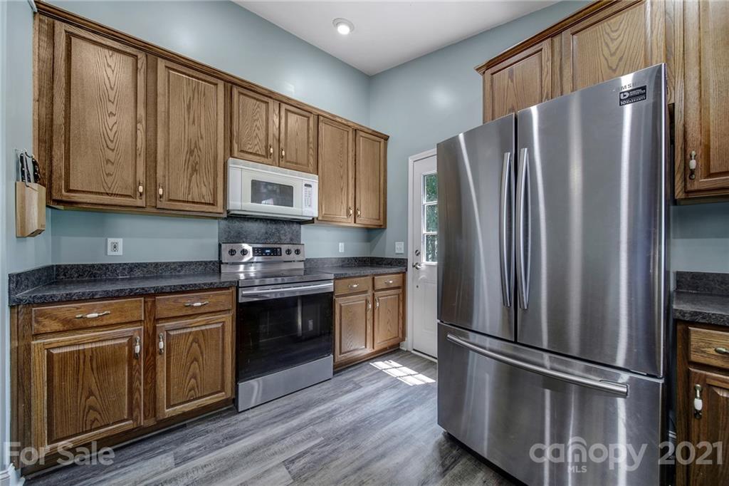 11900 Sam Black Road Midland, NC 28107 - Photo 10 of 39 Gallery Image 10
