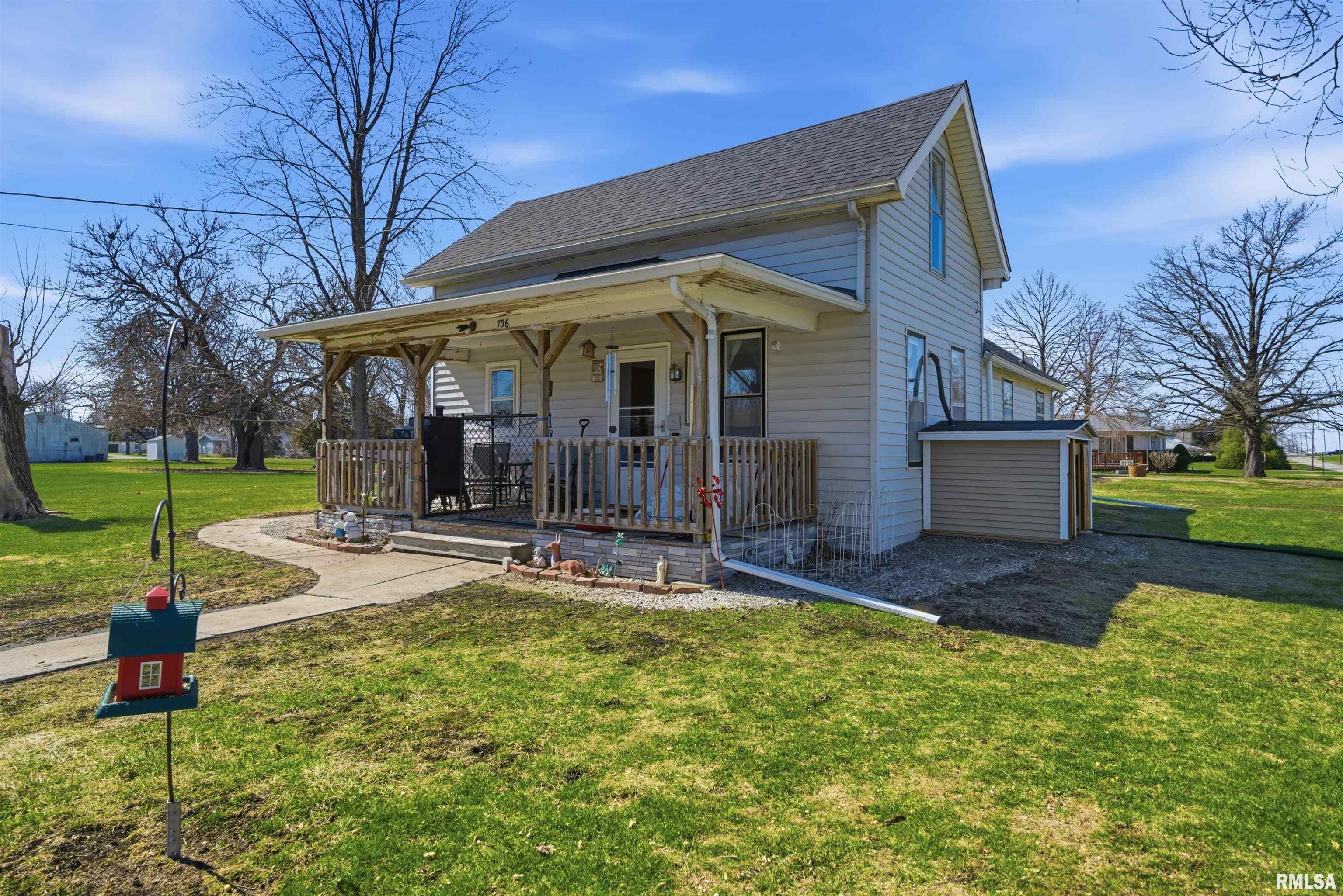 736 Washington Street Minonk, IL 61760 - Photo 2 of 20