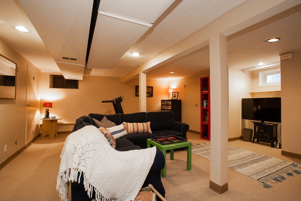 566 Newton Street Brookline, MA 02467 - Photo 26 of 30 a living room with furniture
