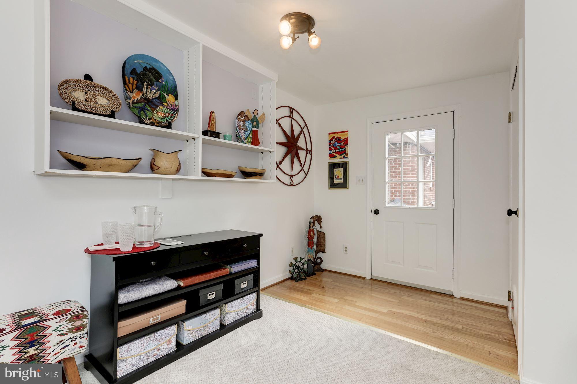 300 Adahi Road Southeast Vienna, VA 22180 - Photo 14 of 28 Interior (General)