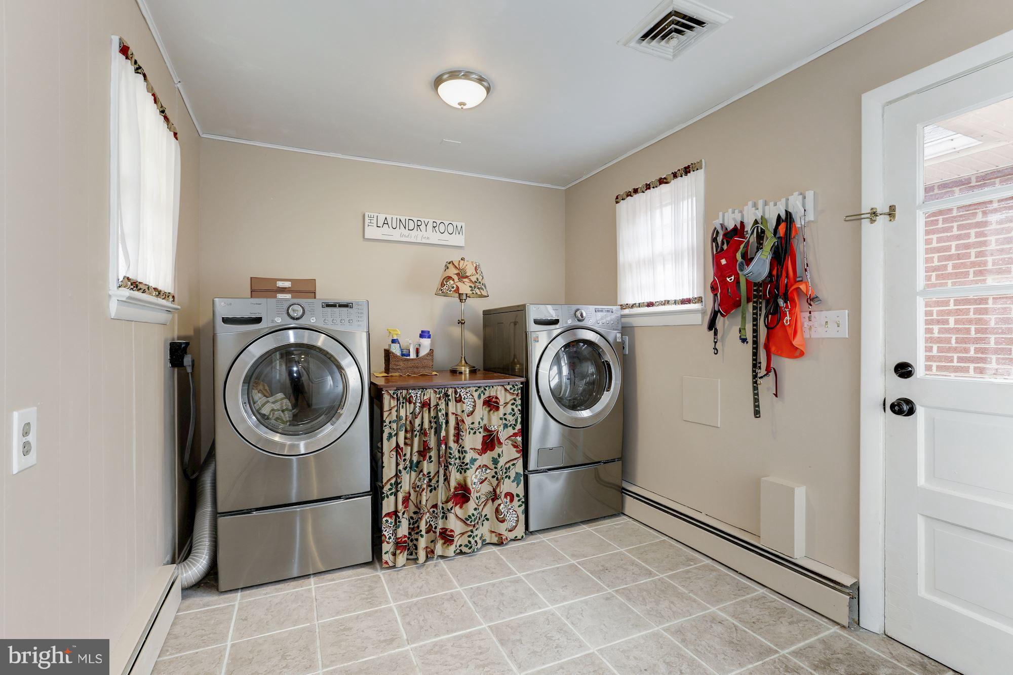 300 Adahi Road Southeast Vienna, VA 22180 - Photo 17 of 28 Interior (General)