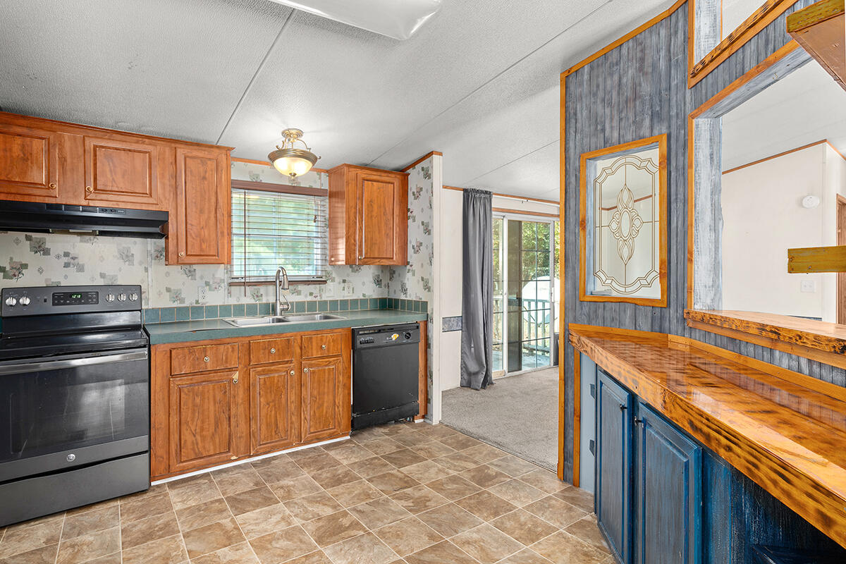 1138 Edgewater Road Pineville, SC 29468 - Photo 13 of 31 13