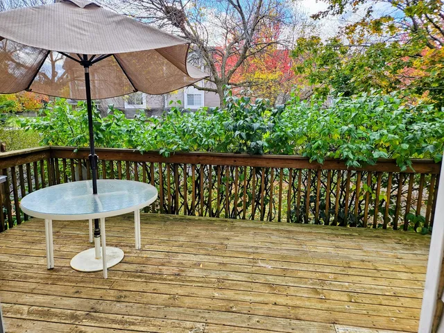 $2,700 | 413 Stevens Court, Grayslake, IL 60030