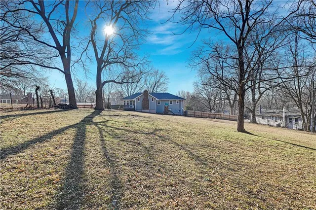 $325,000 | 10 Northwest 80th Street, Kansas City, MO 64118