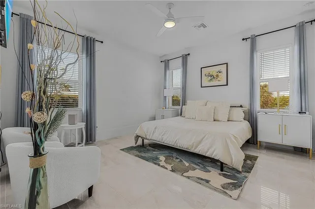 $900,000 | 2499 Pine Street, Naples, FL 34112