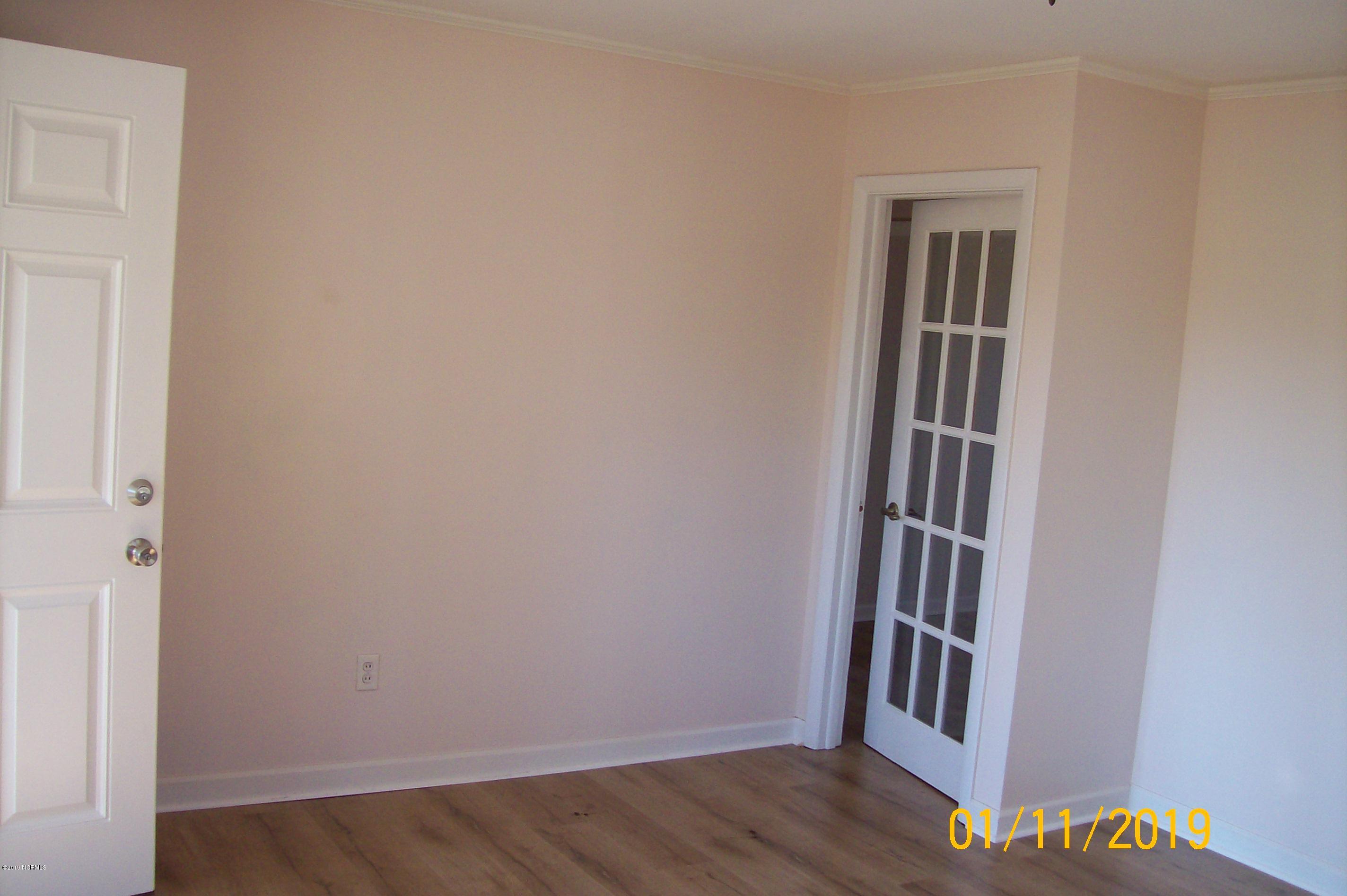 328 Providence Church Road Teachey, NC 28464 - Photo 17 of 25 100_3164
