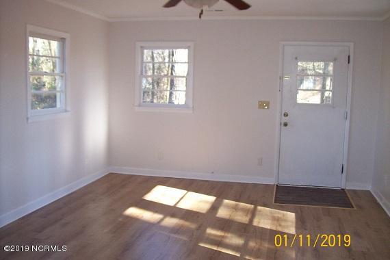 328 Providence Church Road Teachey, NC 28464 - Photo 8 of 25 100_3155