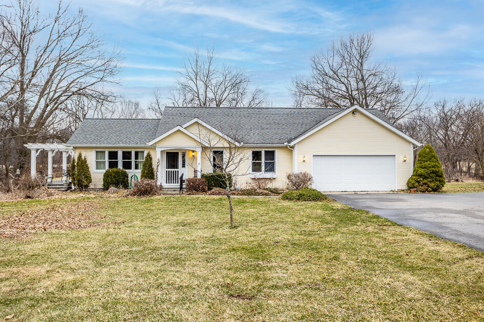 9016 Hanover Road Hanover, MI 49241 - Photo 1 of 41 0N0A0991-Edit