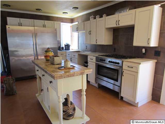 234 Millstone Road Millstone Township, NJ 08535 - Photo 9 of 22 Additional Photo