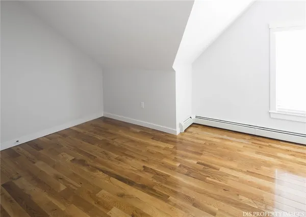 $2,300 | 30 Preston Street, Unit 3, Providence, RI 02906