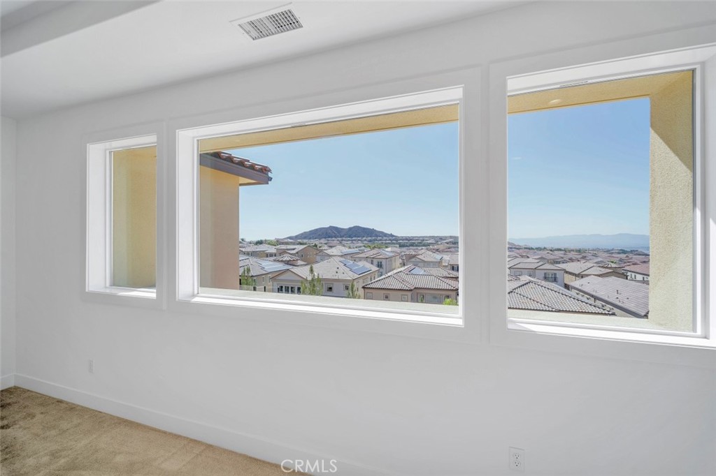 20626 Deer Grass Court Porter Ranch, CA 91326 - Photo 4 of 46