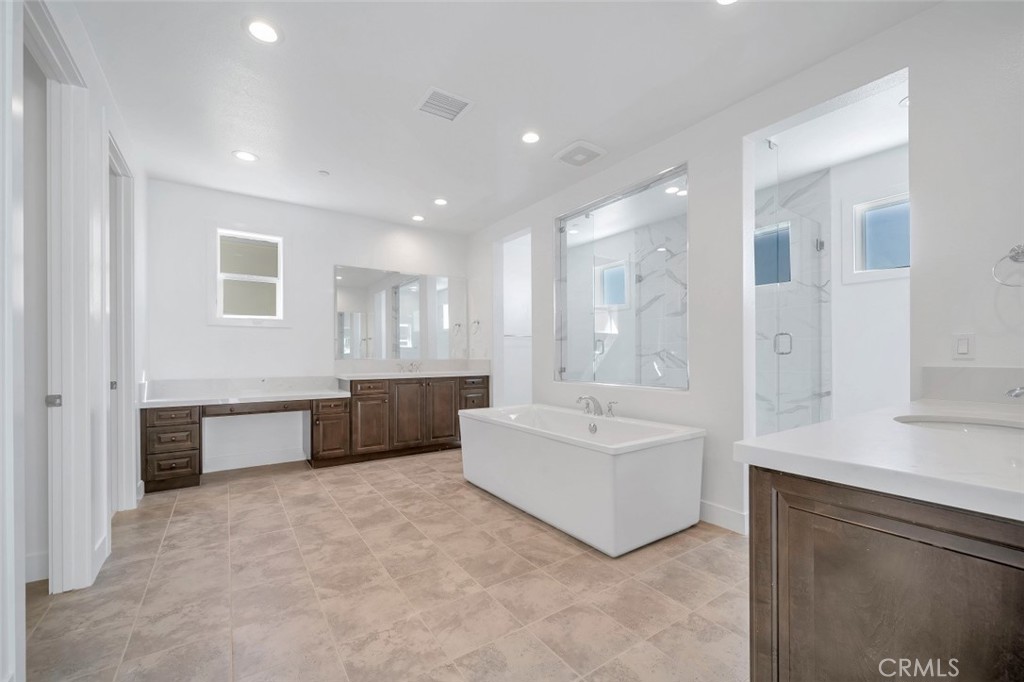 20626 Deer Grass Court Porter Ranch, CA 91326 - Photo 6 of 46