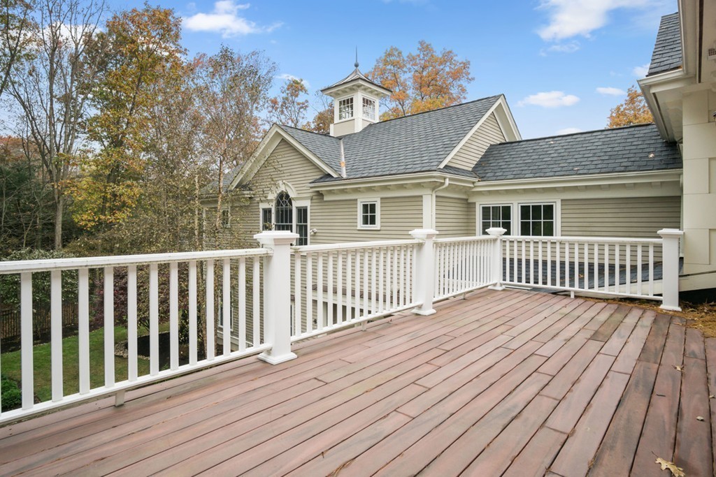 194 Bristol Road Wellesley, MA 02481 - Photo 7 of 30 Gallery Image 7