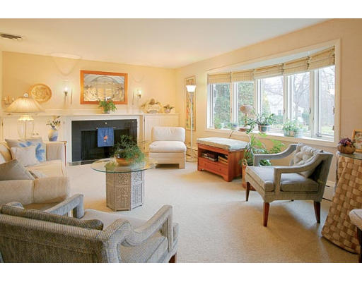 52 Wayne Road Needham, MA 02494 - Photo 3 of 7 Gallery Image 3