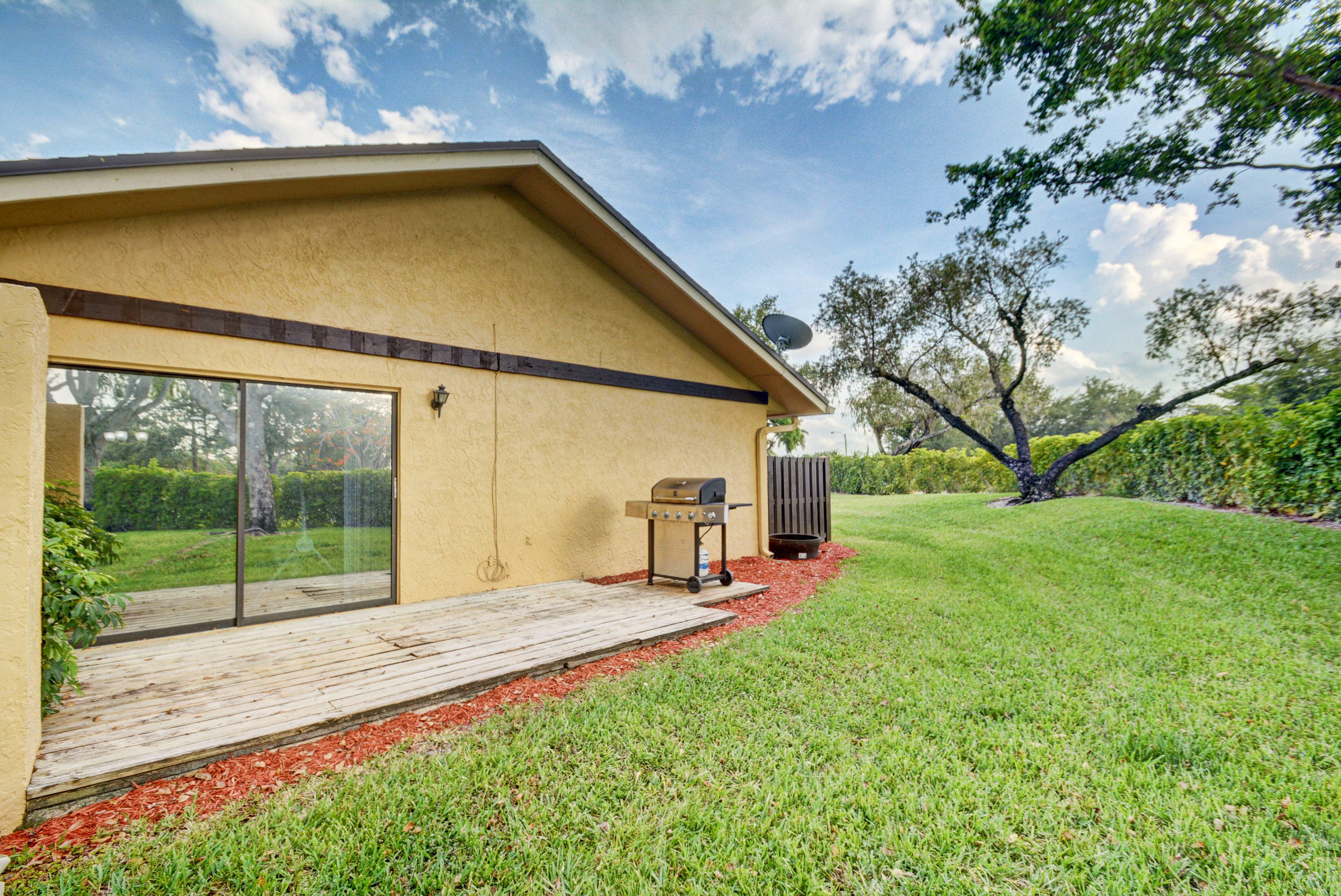 11810 Timbers Way, Unit 50A Boca Raton, FL 33428 - Photo 28 of 39 31_sjs_1819_20_21_22_23