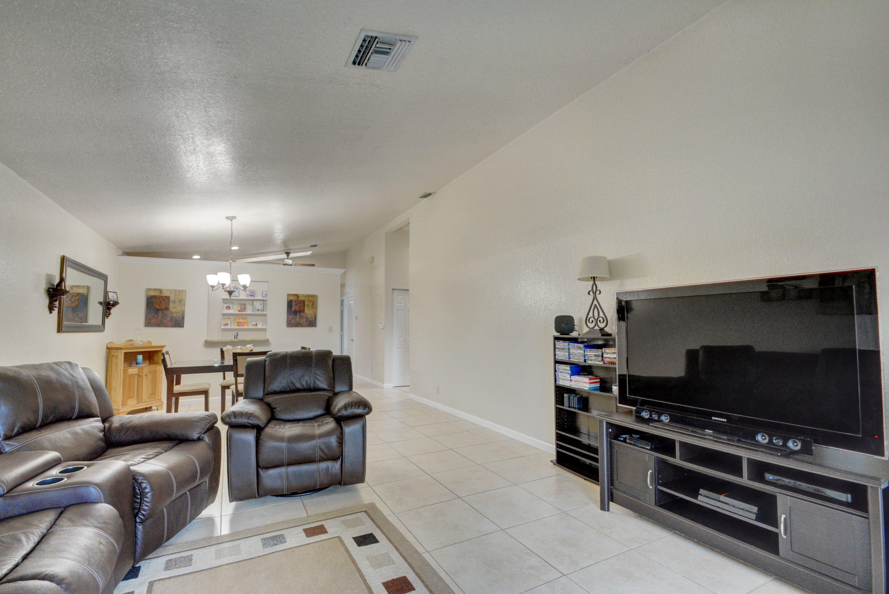 11810 Timbers Way, Unit 50A Boca Raton, FL 33428 - Photo 6 of 39 living