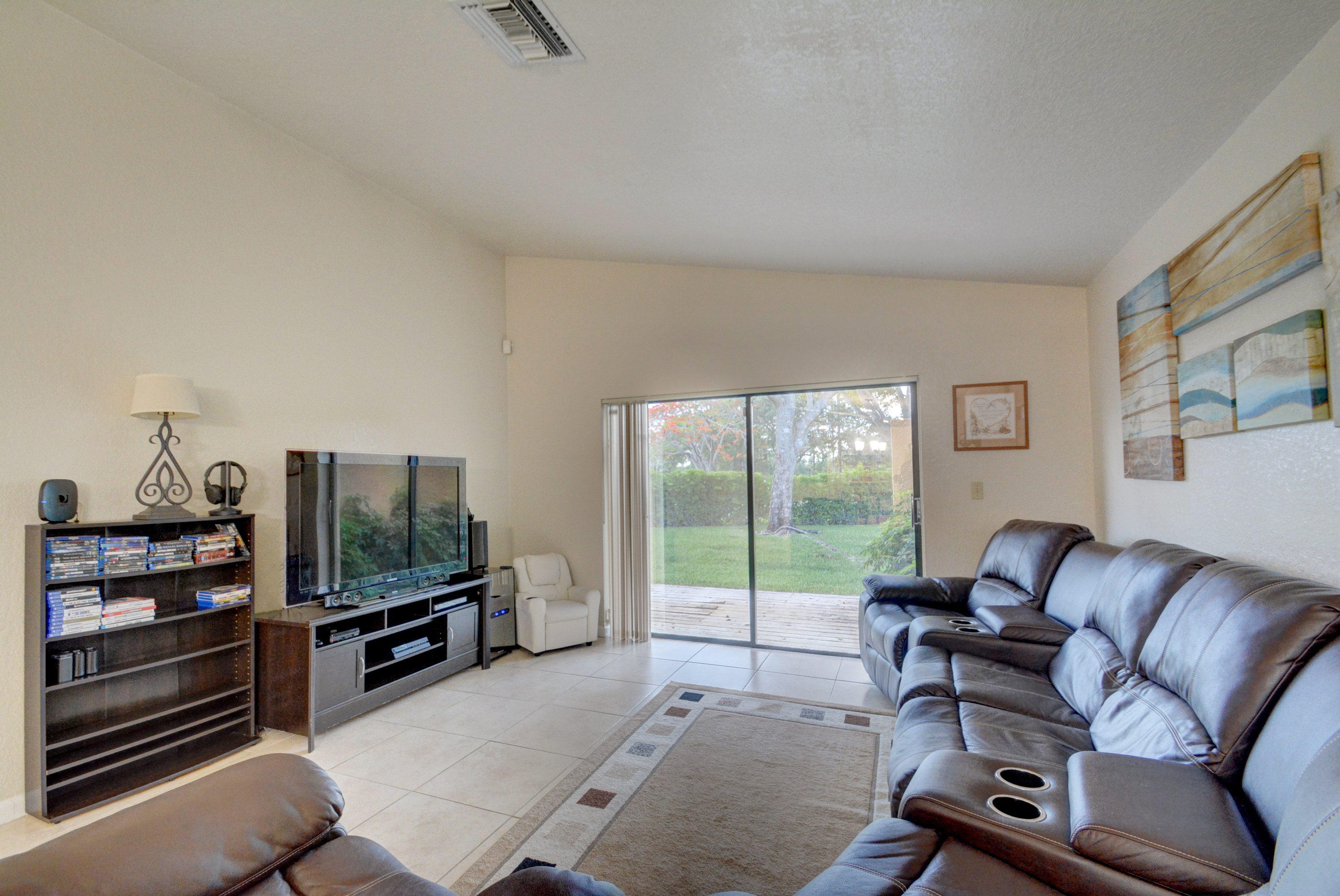 11810 Timbers Way, Unit 50A Boca Raton, FL 33428 - Photo 7 of 39 living