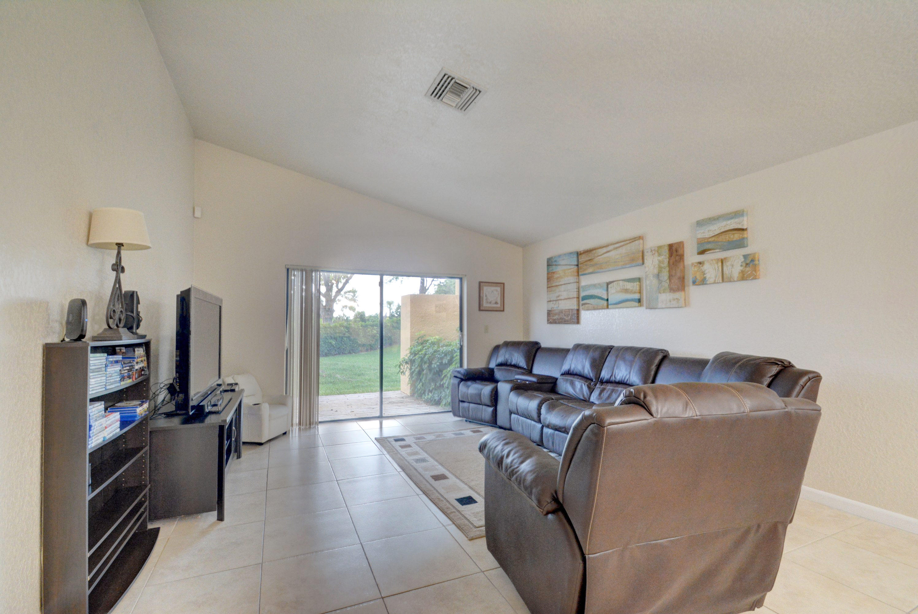 11810 Timbers Way, Unit 50A Boca Raton, FL 33428 - Photo 8 of 39 living