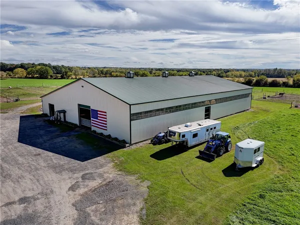 $999,900 | 1262 Fitzpatrick Road, Springport, NY 13021