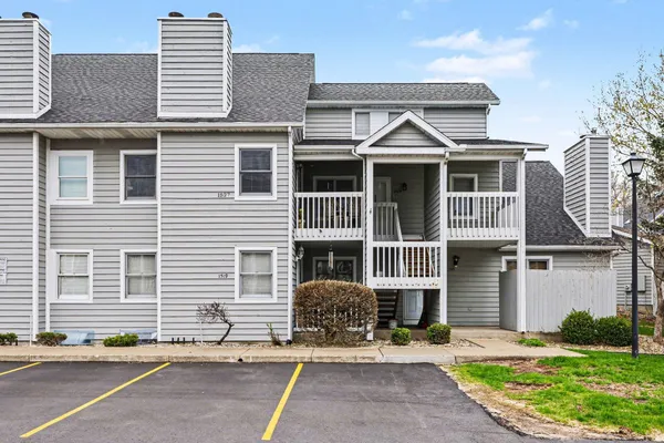 $349,000 | 1527 North Oakhill Drive, South Bend, IN 46637