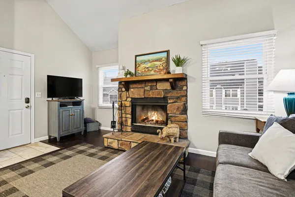 $349,000 | 1527 North Oakhill Drive, South Bend, IN 46637