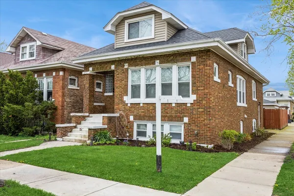 $499,900 | 3647 Euclid Avenue, Berwyn, IL 60402