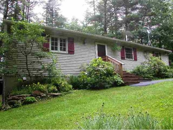 60 Farrell Loop Warner, NH 03278 - Photo 1 of 1