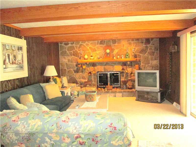136 Fiedors Grove Road Mount Pleasant, PA 15666 - Photo 12 of 25 Family Room.
