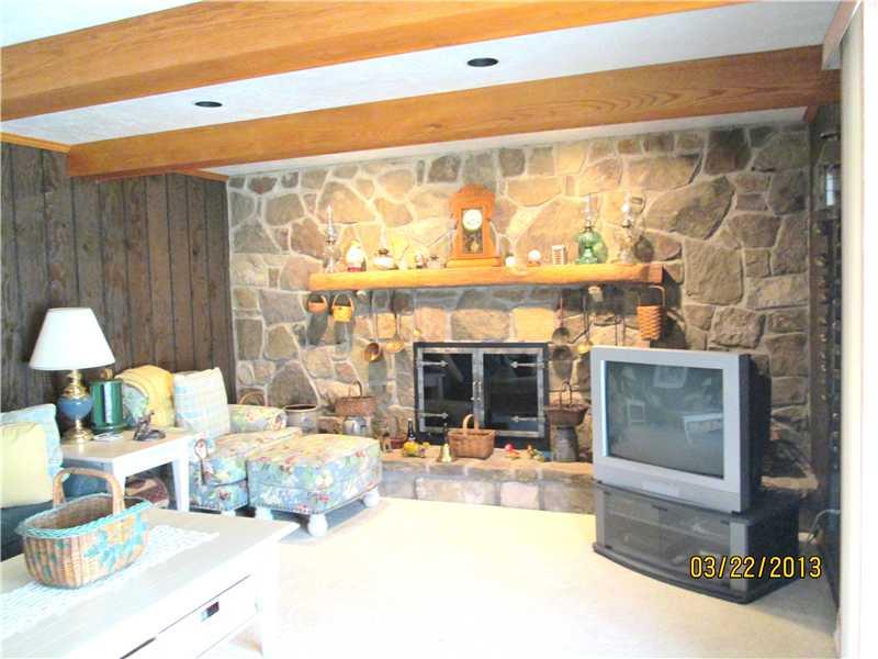 136 Fiedors Grove Road Mount Pleasant, PA 15666 - Photo 13 of 25 Family Room.