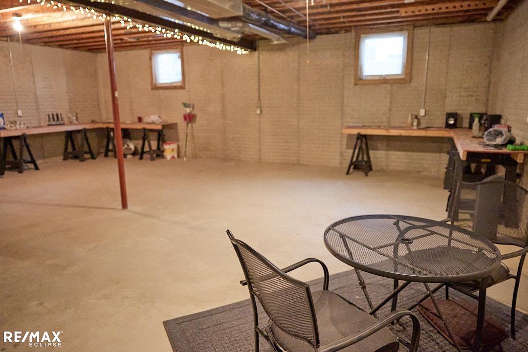 1079 South Graham Road Flint, MI 48532 - Photo 37 of 50