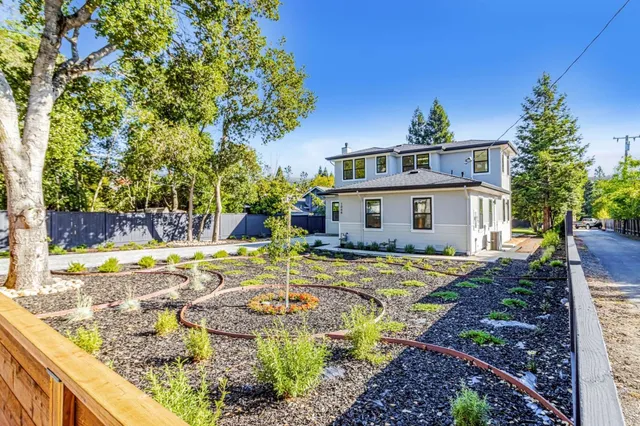 $2,790,000 | 1066 Larch Avenue, Moraga, CA 94556