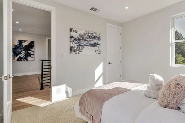 $2,790,000 | 1066 Larch Avenue, Moraga, CA 94556