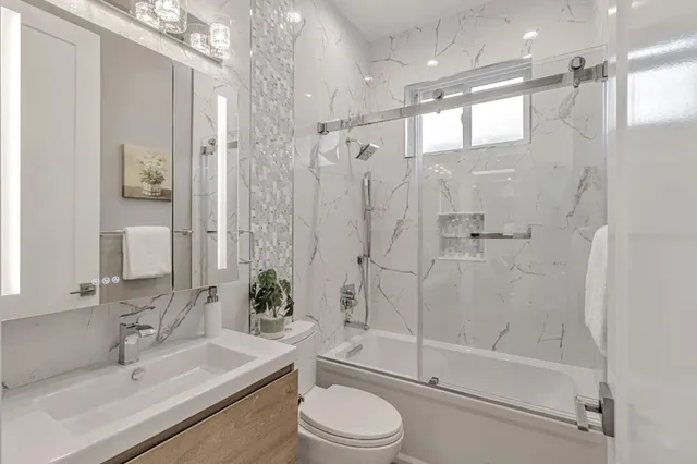 $2,790,000 | 1066 Larch Avenue, Moraga, CA 94556