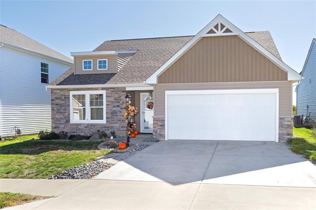 1024 Colonial Drive Uniontown, PA 15401 - Photo 33 of 33 a front view of a house with a yard