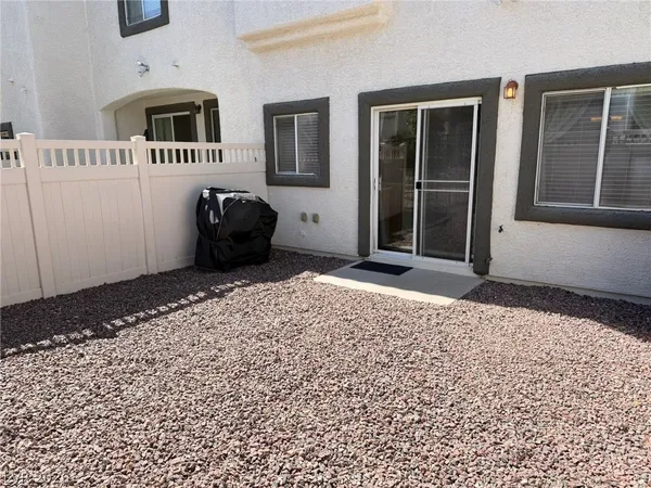$1,787 | 1088 Moonlit Oasis Lane, Unit 103, Henderson, NV 89002