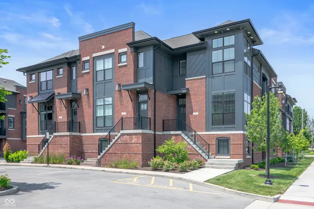 $609,000 | 205 Poplar Street, Westfield, IN 46074