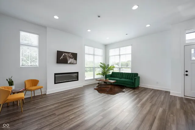 $609,000 | 205 Poplar Street, Westfield, IN 46074