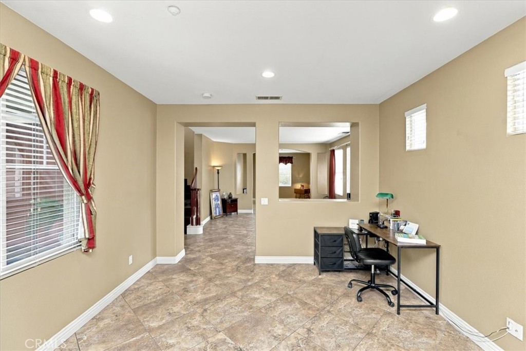 7984 Palm View Lane Riverside, CA 92508 - Photo 15 of 57 Gallery Image 15