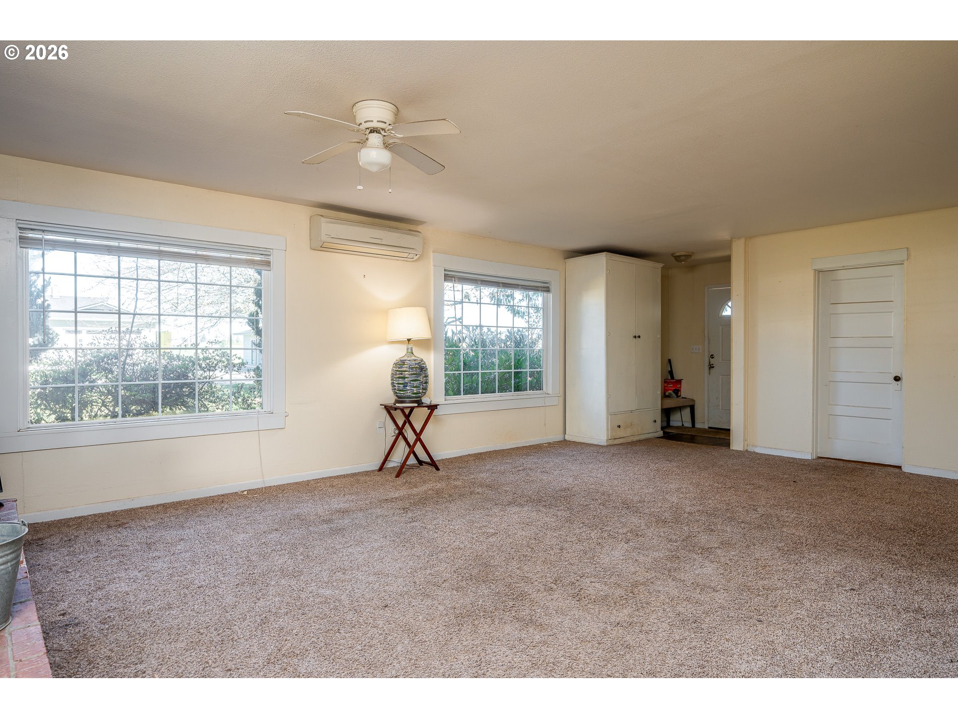 32404 Southeast Pipeline Road Gresham, OR 97080 - Photo 15 of 48 an empty room with windows