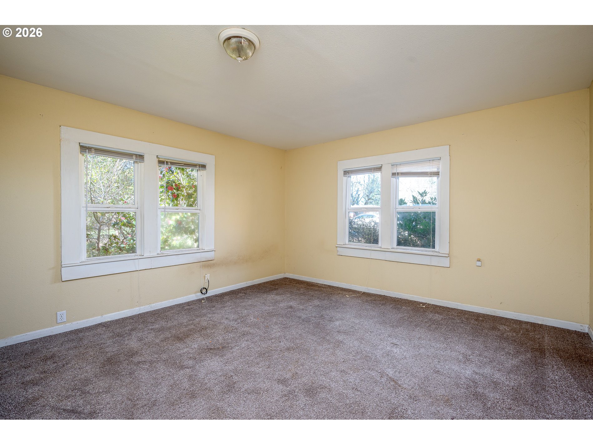 32404 Southeast Pipeline Road Gresham, OR 97080 - Photo 28 of 48 an empty room with windows