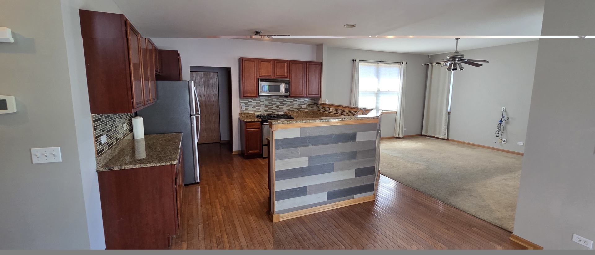 697 Periwinkle Lane Aurora, IL 60504 - Photo 7 of 50