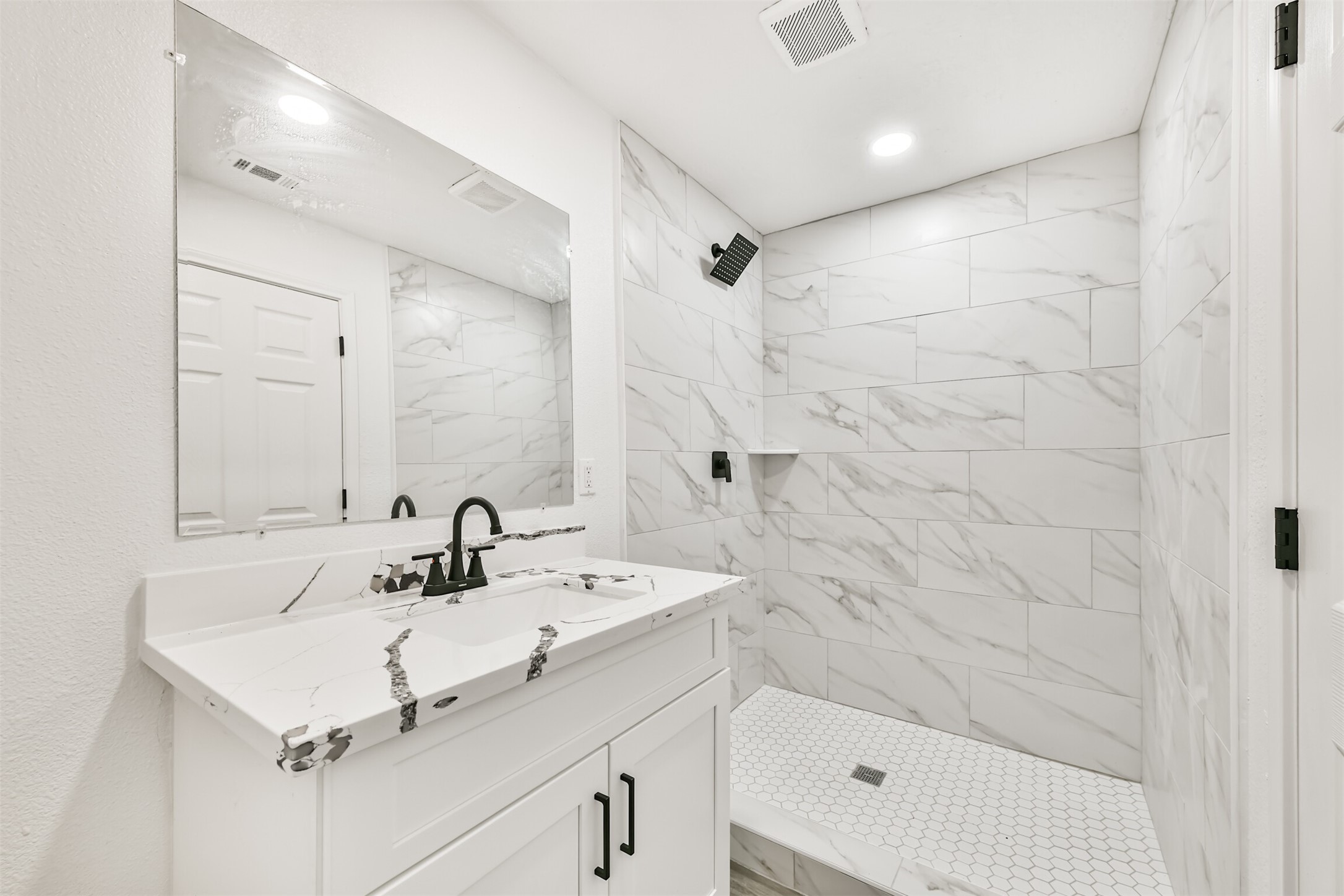 2121 County Road 892 Alvin, TX 77511 - Photo 12 of 24 Primary bath with walk-in shower