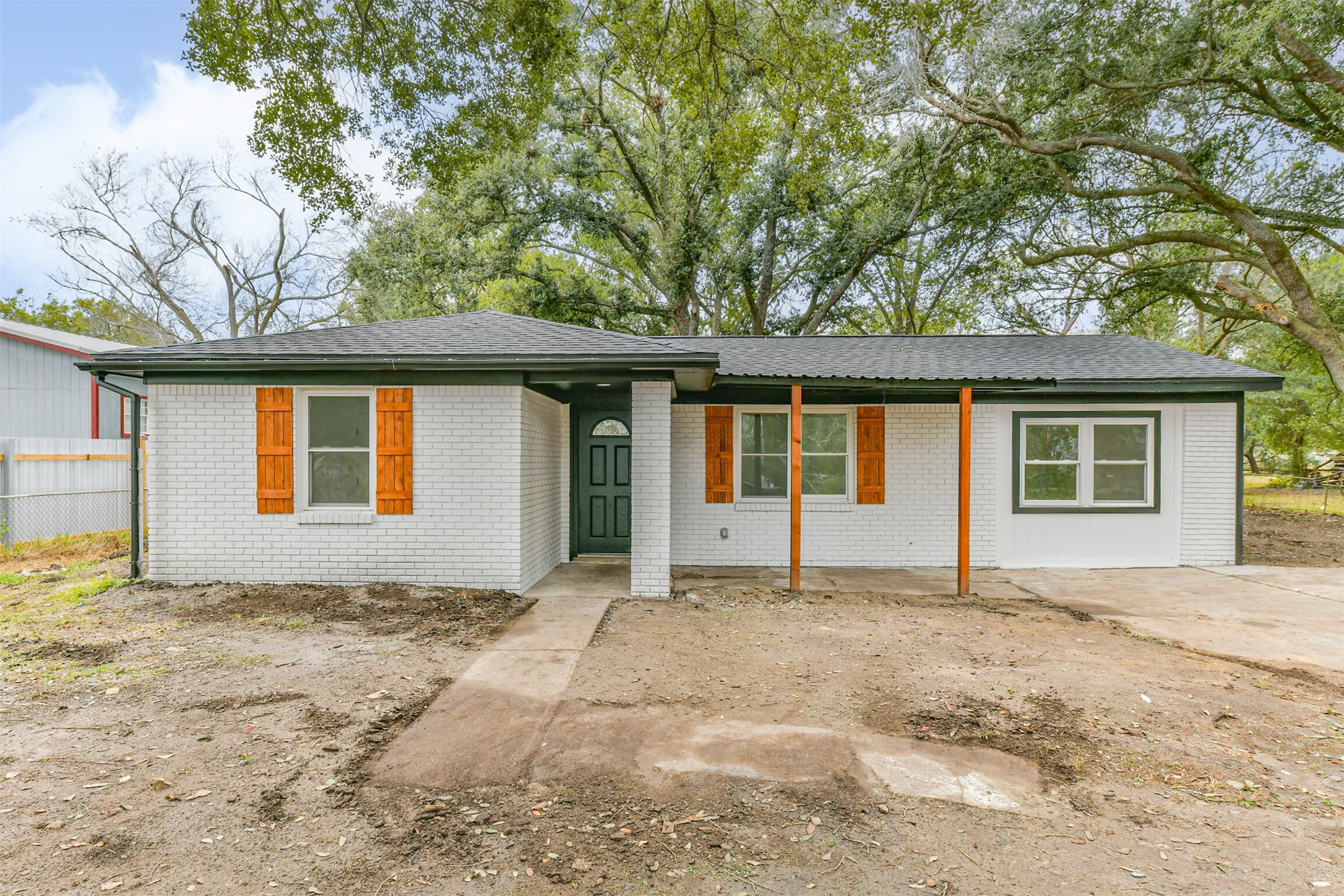 2121 County Road 892 Alvin, TX 77511 - Photo 21 of 24 Welcome home