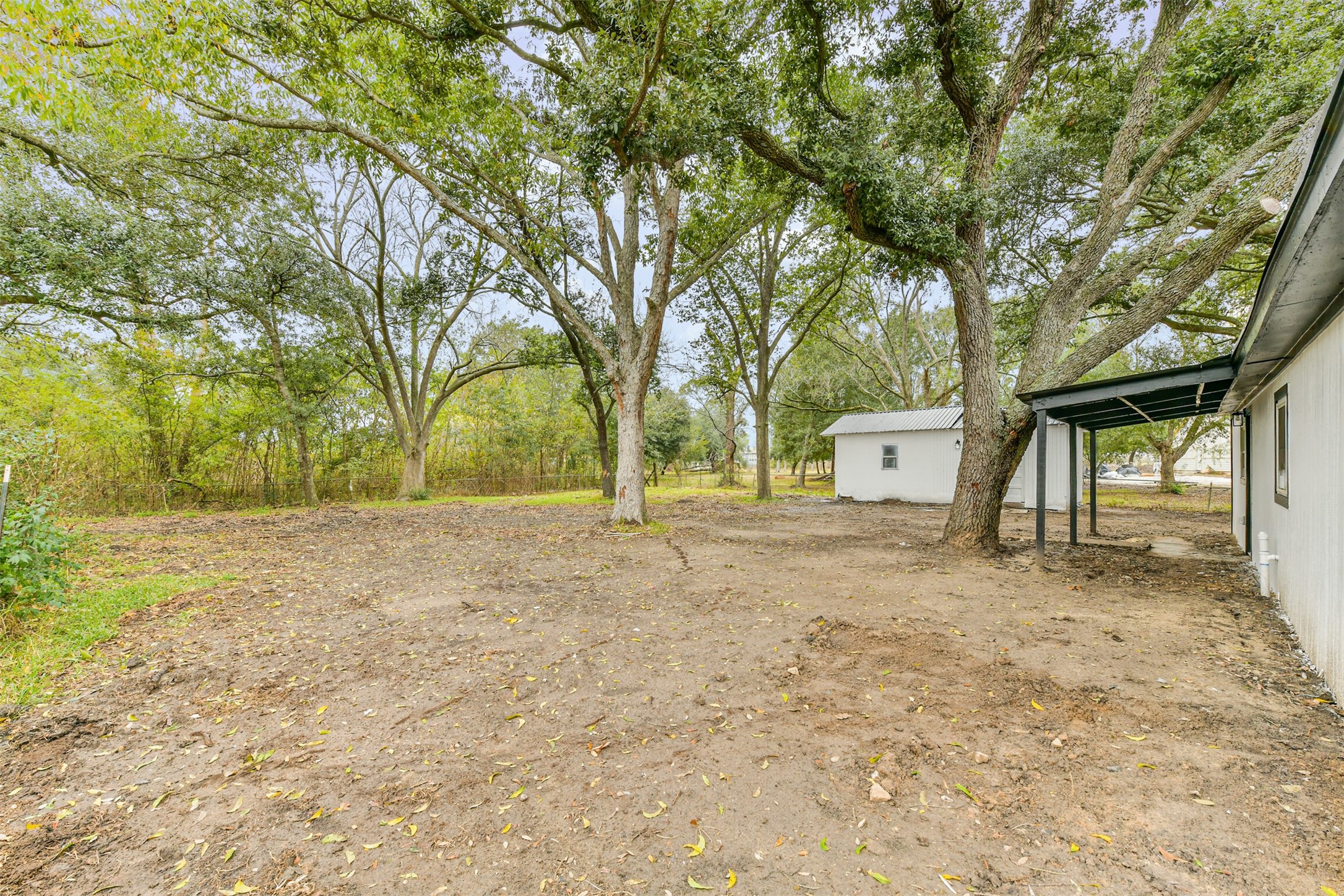2121 County Road 892 Alvin, TX 77511 - Photo 23 of 24 Tons of yard potential